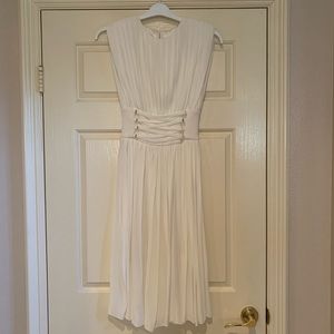 Beatifull dress for special occasion.